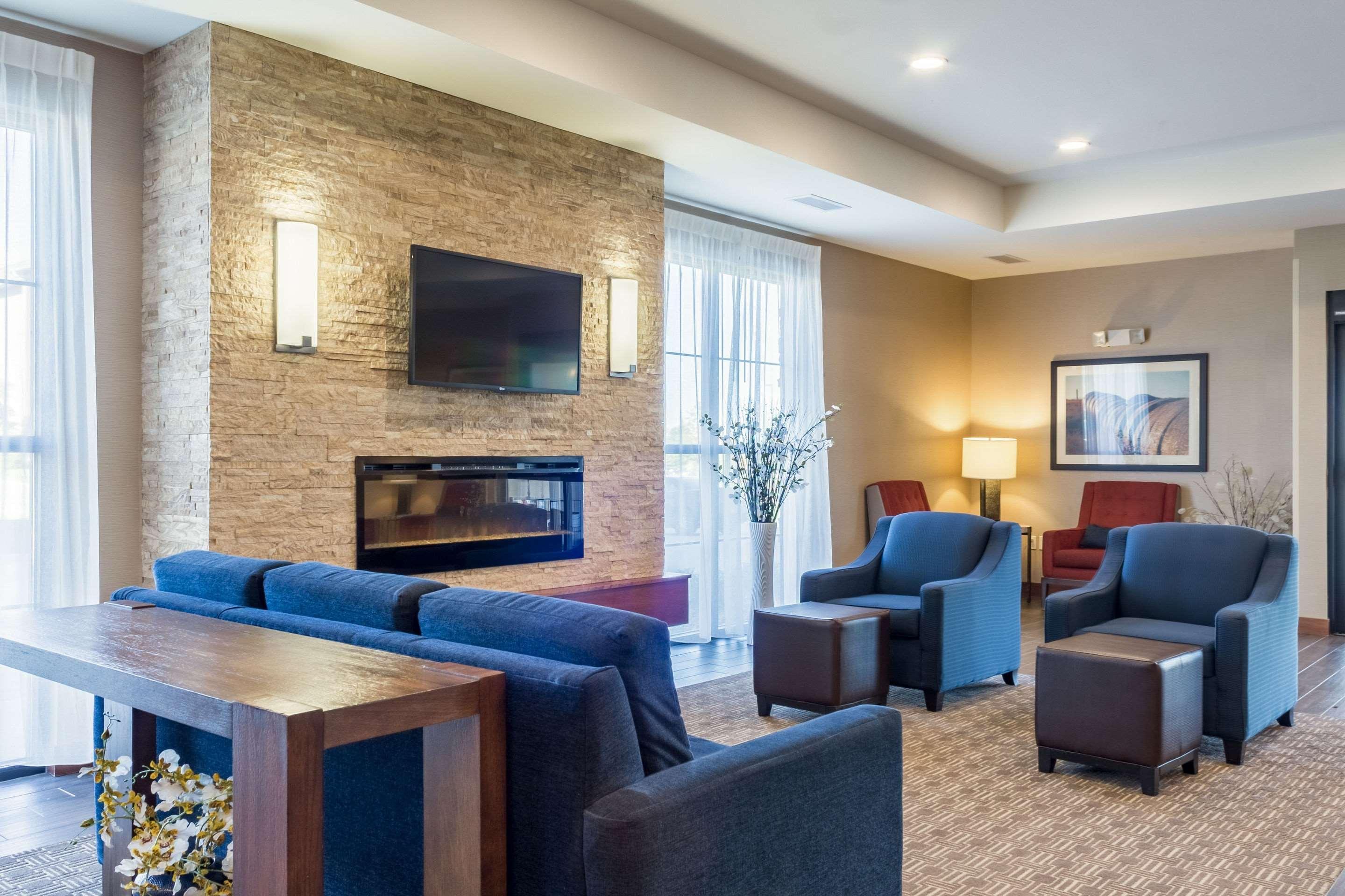 Comfort Inn & Suites Avera Southwest شلالات سيوكس المظهر الخارجي الصورة
