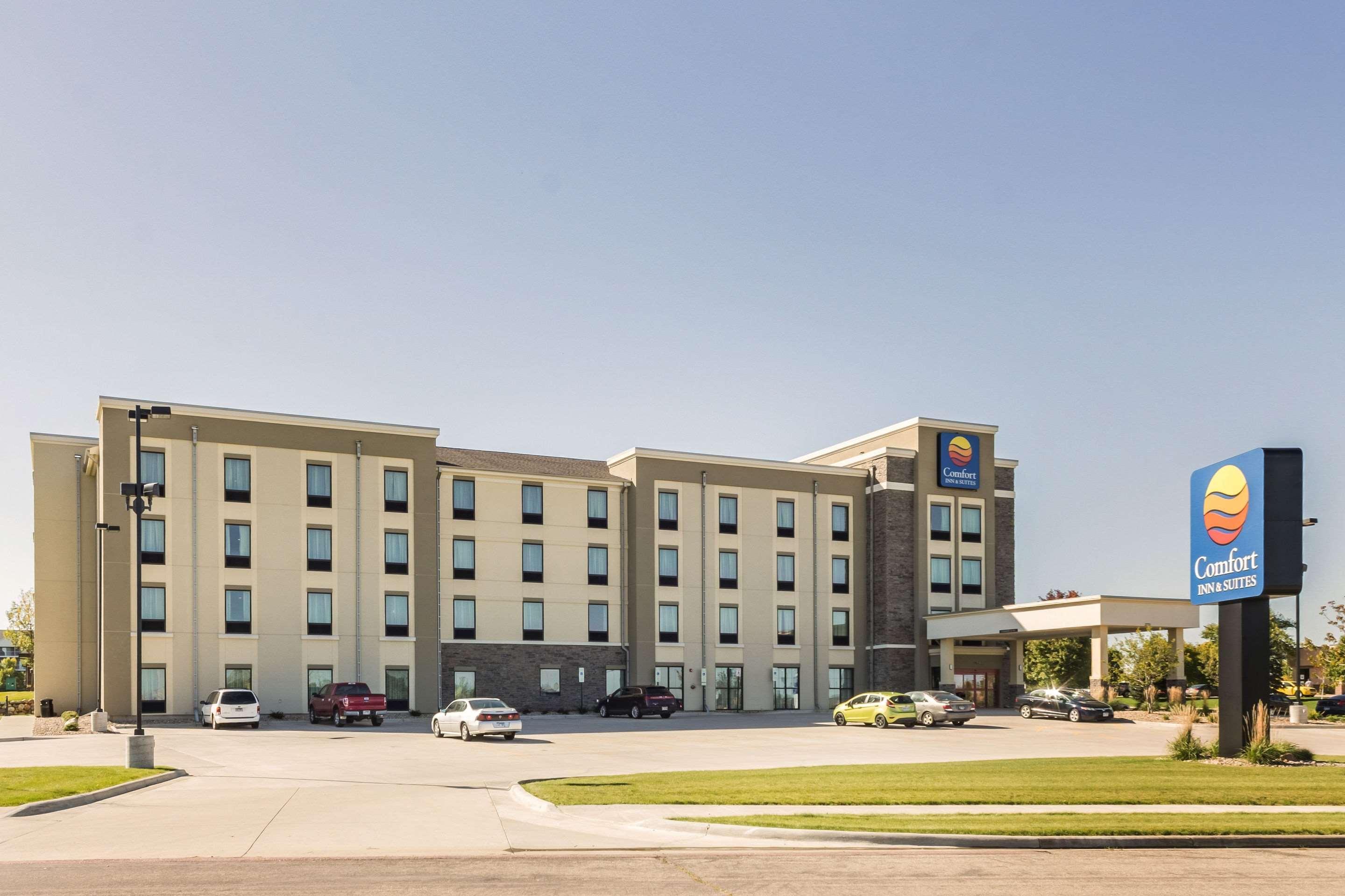 Comfort Inn & Suites Avera Southwest شلالات سيوكس المظهر الخارجي الصورة