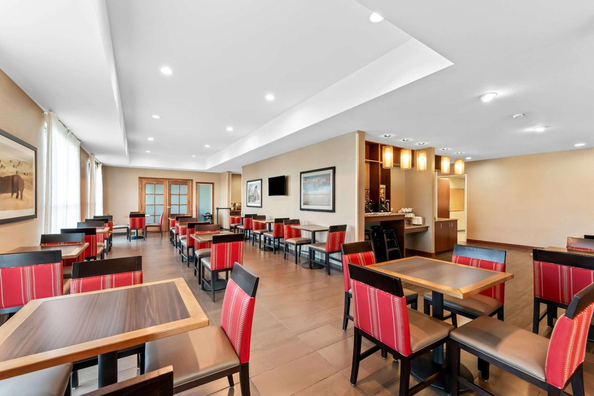 Comfort Inn & Suites Avera Southwest شلالات سيوكس المظهر الخارجي الصورة