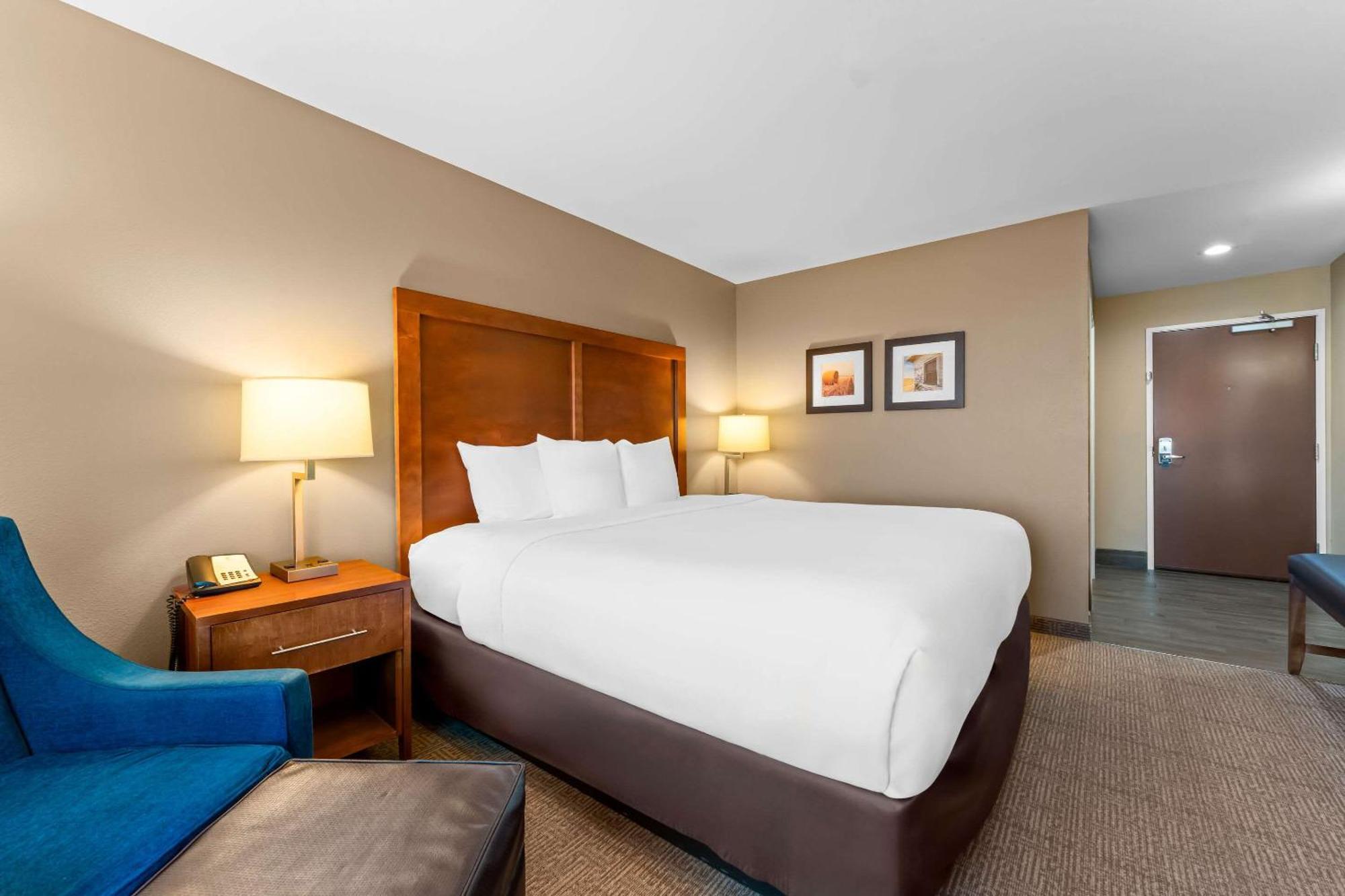 Comfort Inn & Suites Avera Southwest شلالات سيوكس المظهر الخارجي الصورة